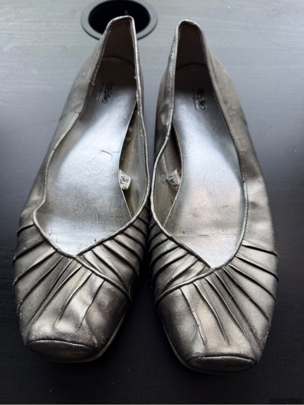 Metallic Silver Pleated Women's Ballet Flats